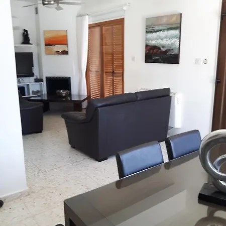 Vilă 2 Bedroom With Private Pool In Peaceful Residential Area *